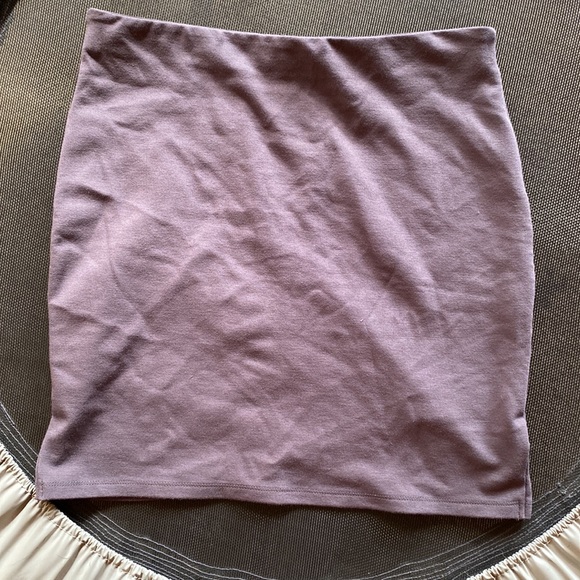 Mini skirt - Picture 2 of 3